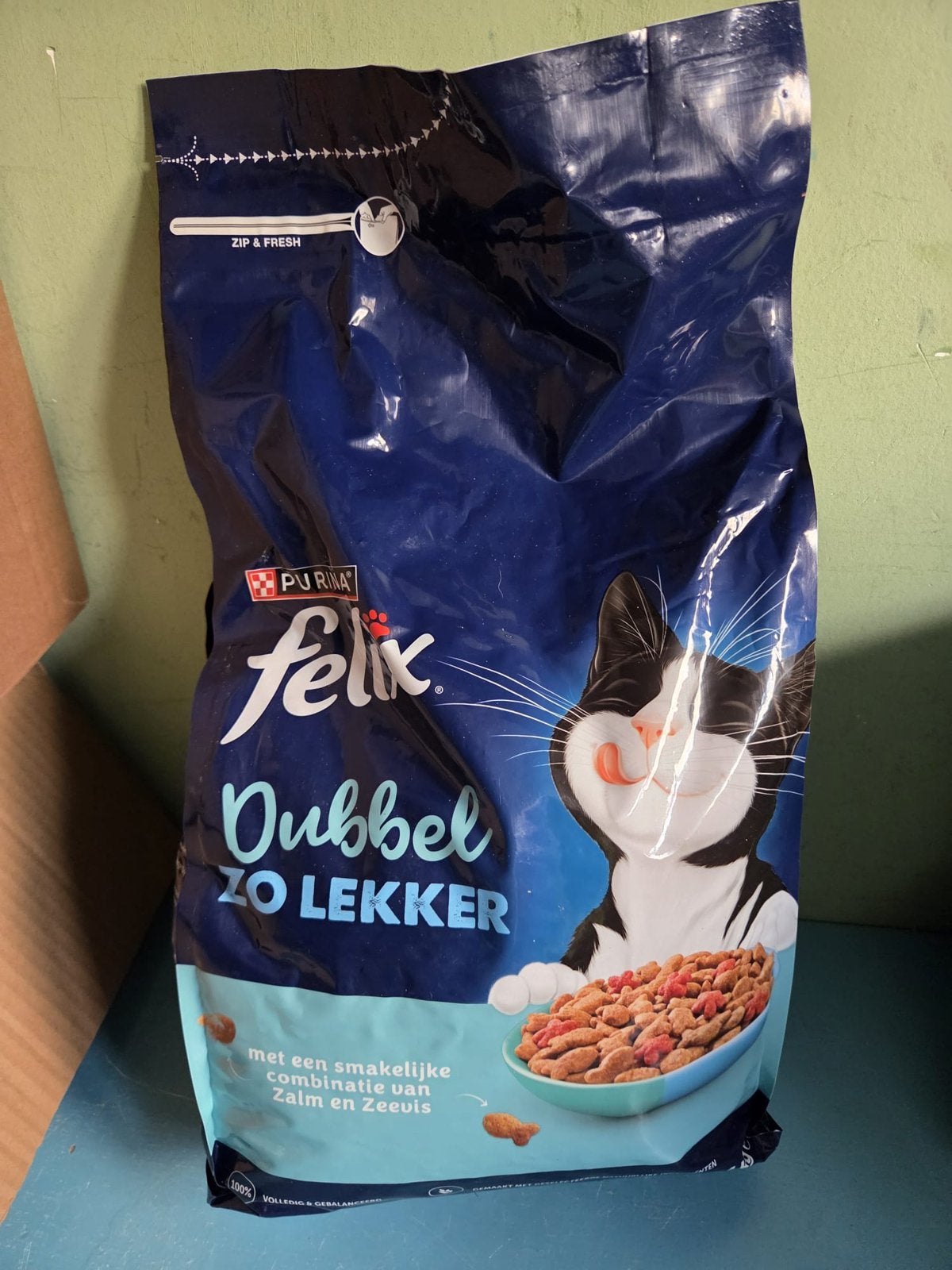 felix 4kg, Dieren en Toebehoren, Ophalen of Verzenden, Kat