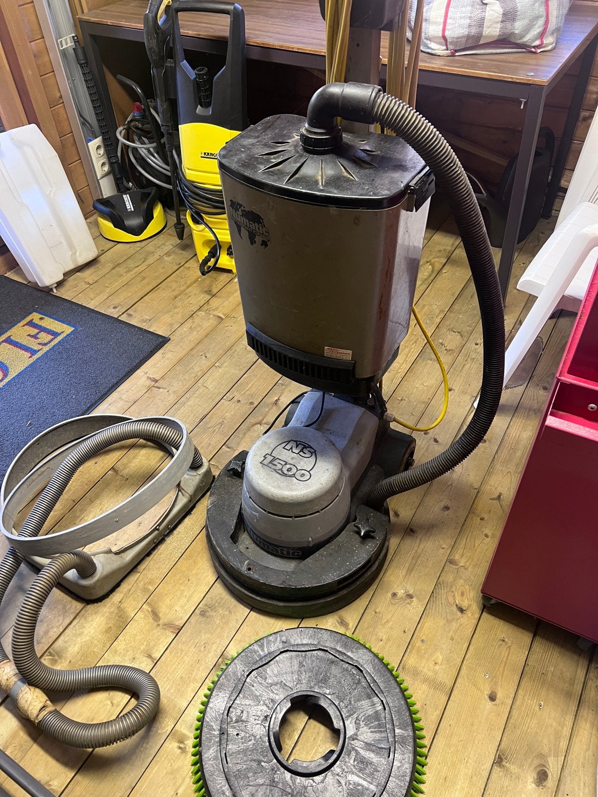 Numatic NS1500S Parketschuurmachine met stofafzuigunit, Doe-het-zelf en Verbouw, Gereedschap | Schuurmachines, Ophalen of Verzenden