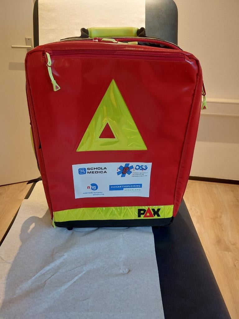 Spoedkoffer PAX NHG, Ophalen