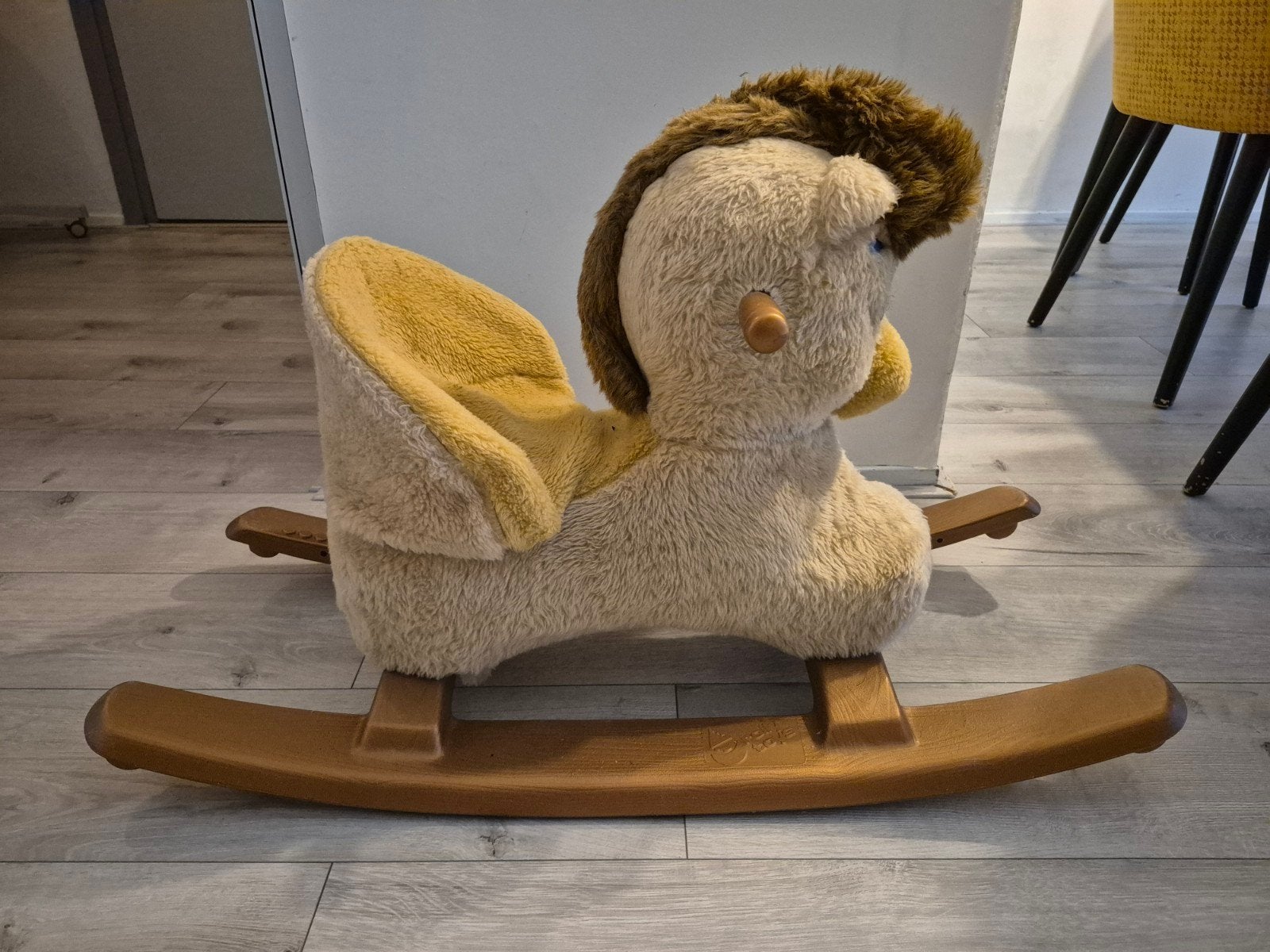 Schattig hobbelpaard voor uren speelplezier, Ophalen, Gebruikt, Overige typen