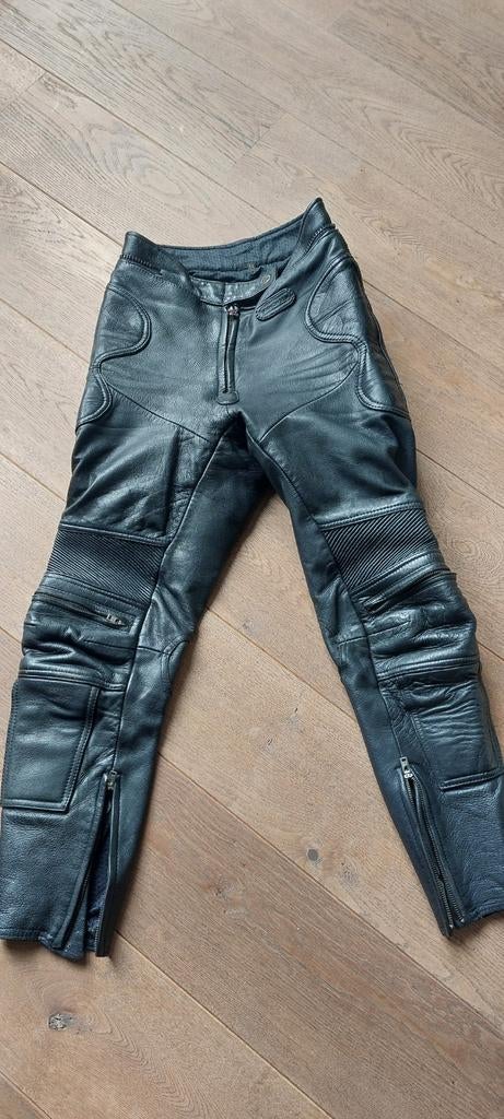 Leren motor broek Hein-Gericke mt 36, Motoren, Hein Gericke, Broek | leer, Ophalen of Verzenden, Nieuw zonder kaartje