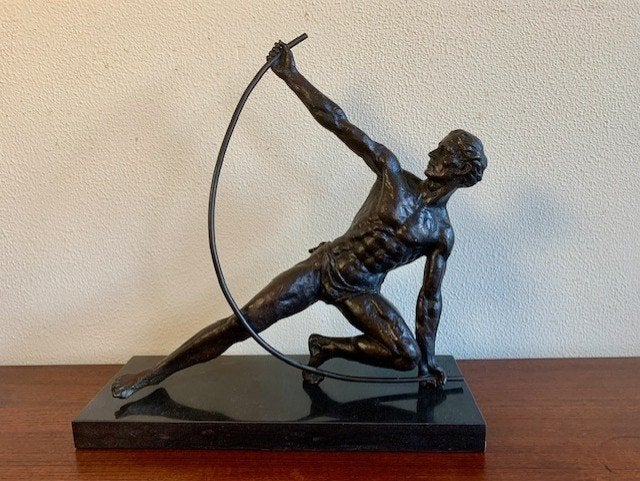 Bronzen Beeld Man Naakt Art Deco Stijl Gesigneerd Roncourt, Art deco, Ophalen of Verzenden, Brons, 20 - 50 cm