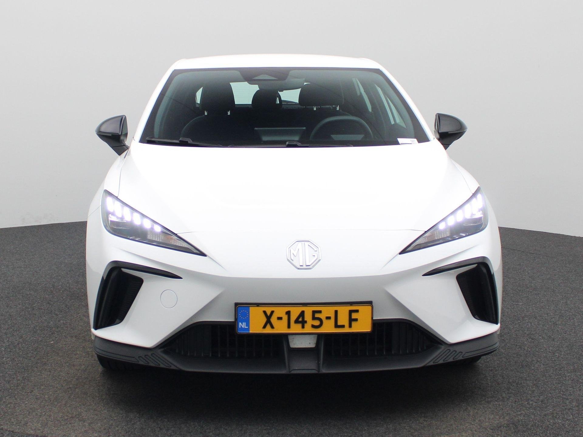 MG MG4 Electric Standard 51 kWh | CLIMATE CONTROL | PARKEERS, Auto's, MG, Automaat, 12 maanden, Wit, Parkeersensor