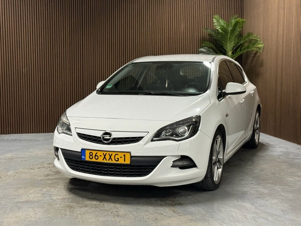 Opel Astra 1.4 Turbo GT (bj 2012), Auto's, Voorwielaandrijving, Euro 5, Gebruikt, 680 kg