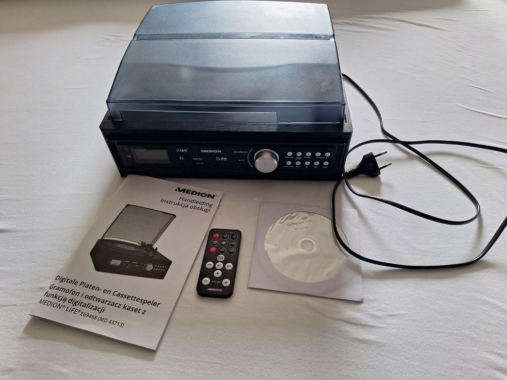 Medion MD 43713 Platen- en cassettespeler met opnamefunctie, Audio, Tv en Foto, Platenspelers, Overige merken, Ophalen of Verzenden