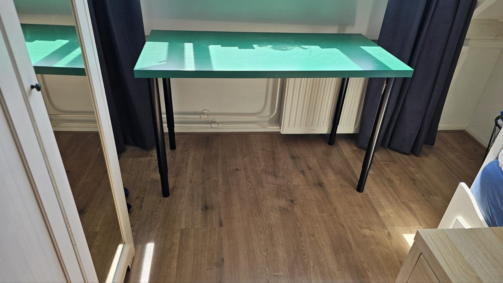 IKEA bureaublad groen met 4 verstelbare poten, Groen, Gebruikt, In hoogte verstelbaar, Ophalen of Verzenden