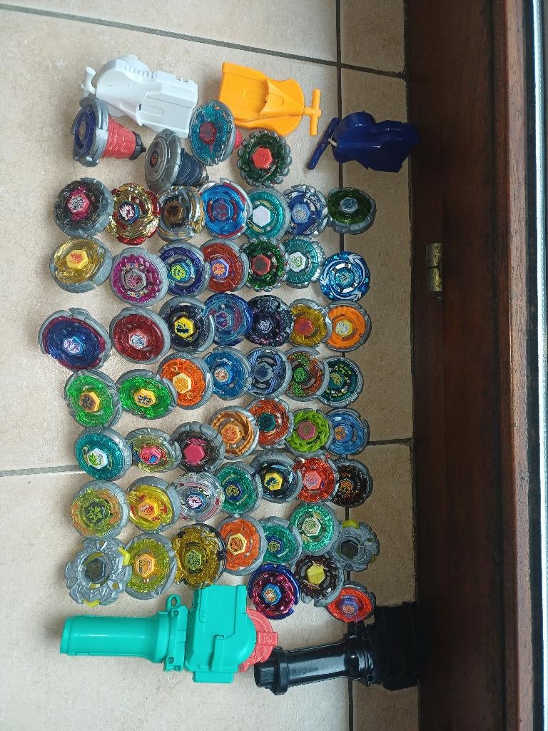 Beyblades tussen 3 en 15 euro per stuk, Ophalen of Verzenden, Zo goed als nieuw