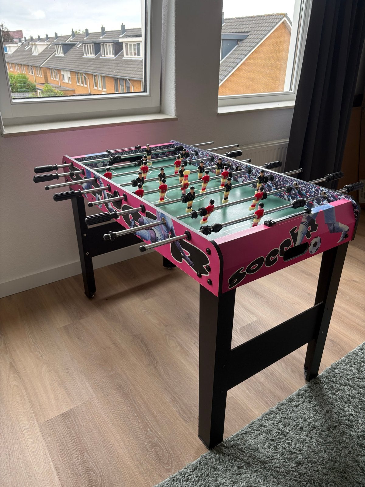 Leuke voetbaltafel voor uren speelplezier, Ophalen, Gebruikt