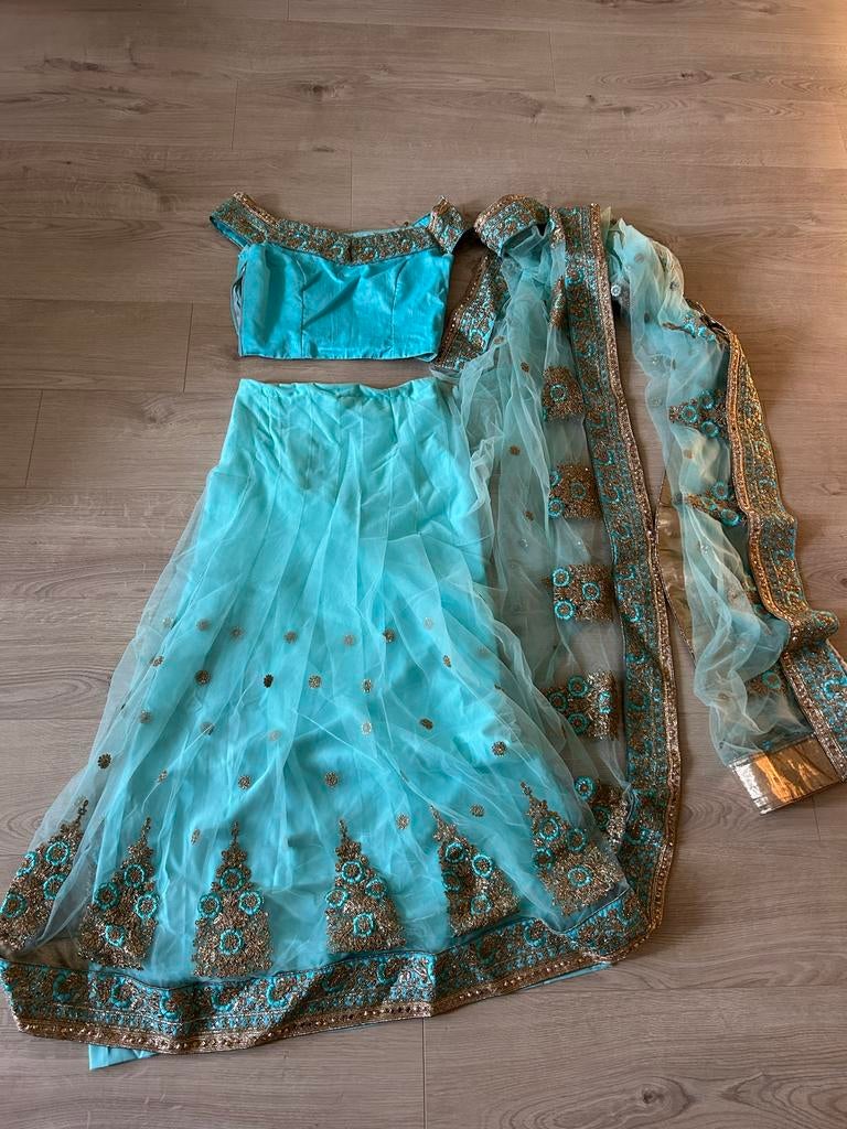 Prachtige Lengha - Maat S/M - Zo goed als nieuw, Kleding | Dames, Gelegenheidskleding, Ophalen, Overige typen, Blauw, Zo goed als nieuw