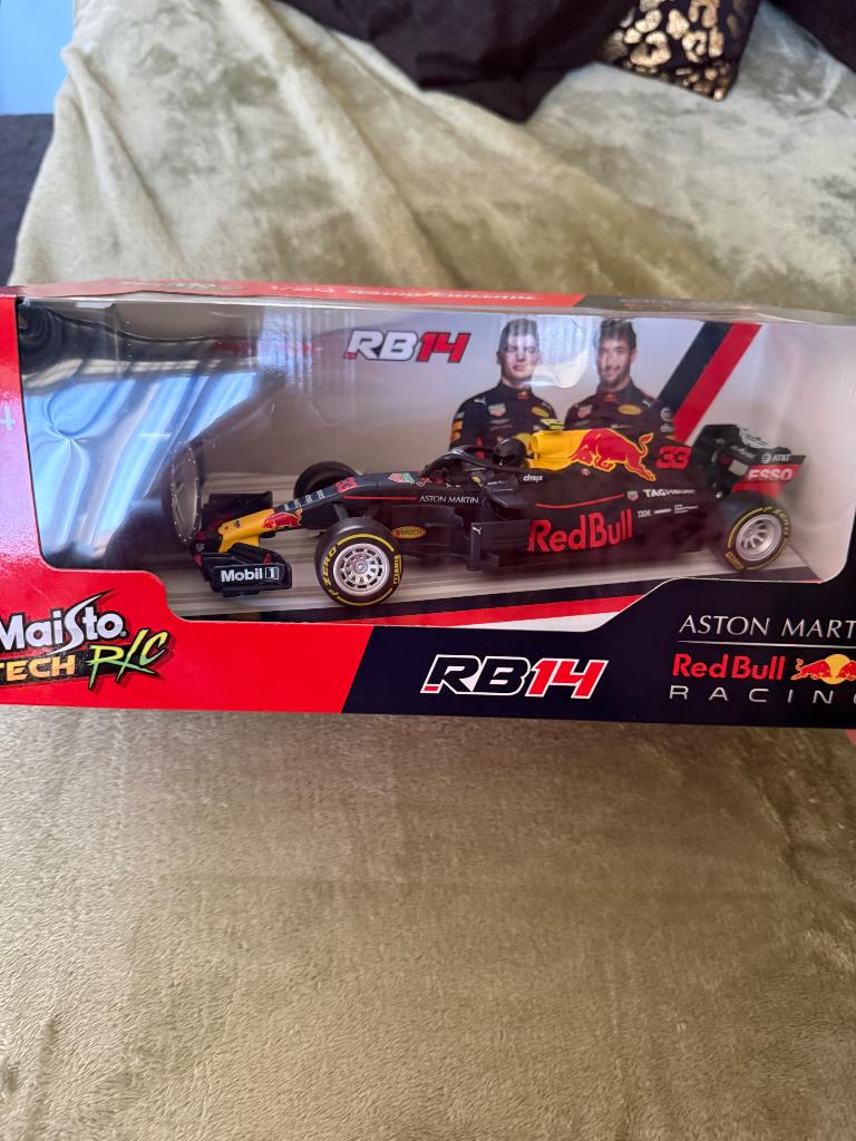 RB 14 Radiografisch bestuurbare auto, Ophalen, Nieuw, Auto's