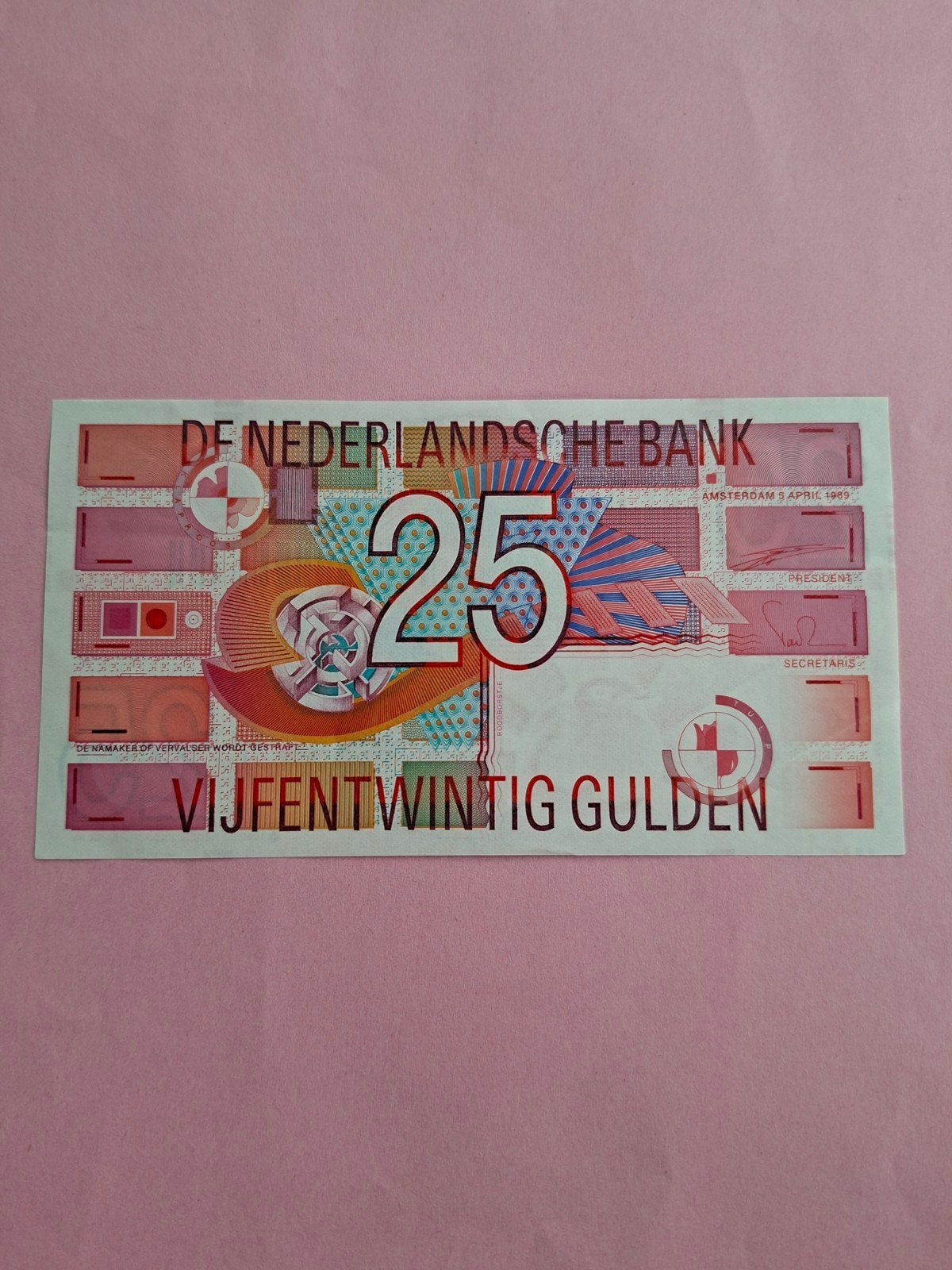 25 gulden Roodborstje uit 1989 in UNC
Serie nummer 221703896, Postzegels en Munten, Bankbiljetten | Nederland, Ophalen of Verzenden
