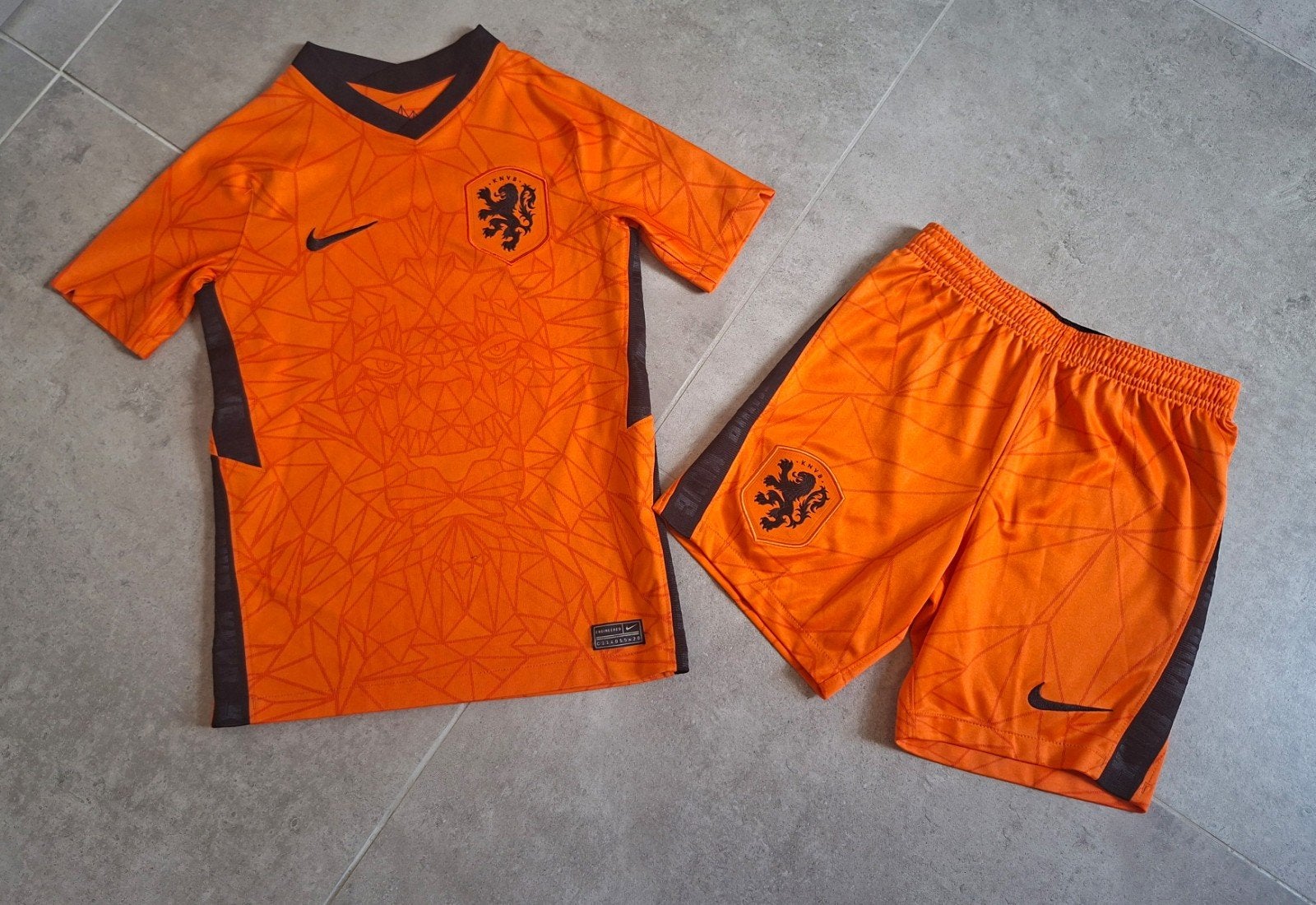 Nike Dri-fit KNVB voetbaltenue ZGAN maat 128 /134, Kinderen en Baby's, Kinderkleding | Maat 128, Jongen of Meisje, Sport- of Zwemkleding