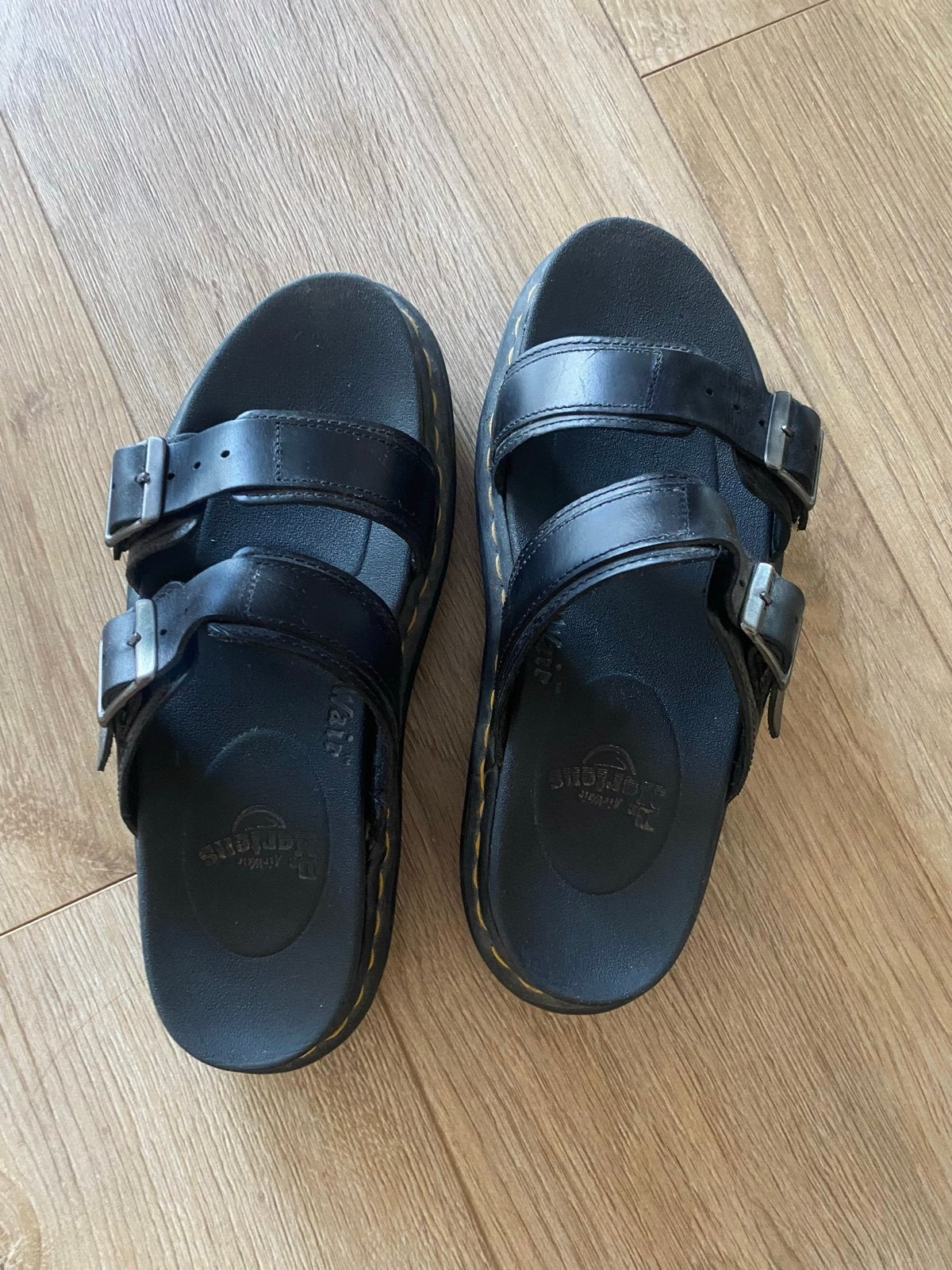 Dr. Martens sandalen - Zwart - Maat 39, Kleding | Dames, Ophalen, Zo goed als nieuw, Zwart, Sandalen of Muiltjes