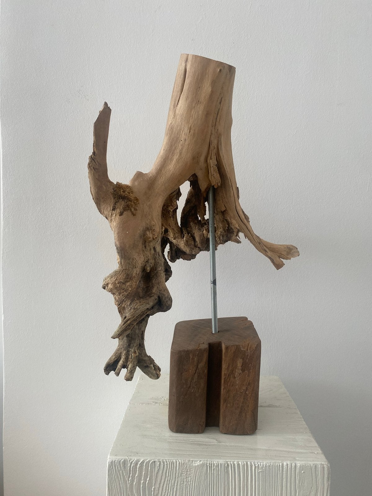 Unieke handgemaakte houten sculptuur op sokkel, Antiek en Kunst, Kunst | Beelden en Houtsnijwerken, Ophalen of Verzenden, Handgemaakt