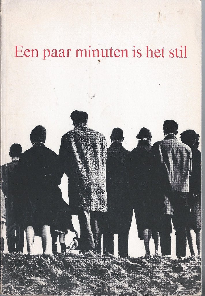 een paar minuten is het stil. Beelden van de Oorlog, Ophalen of Verzenden, Gelezen
