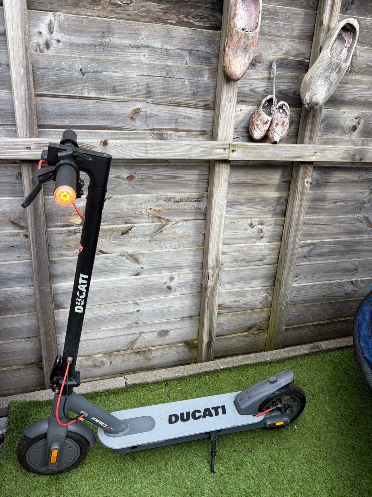 Elektrische Step Ducati Pro Sport met App📲, Ophalen, Zo goed als nieuw, Elektrische step (E-scooter)