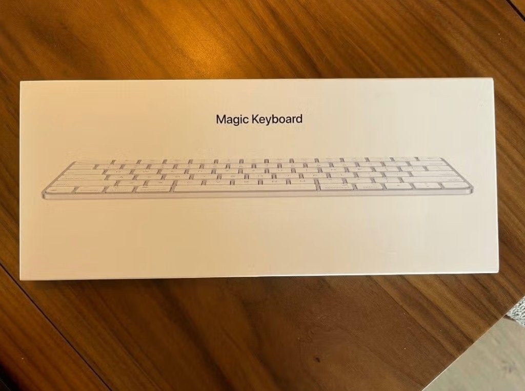 Apple Magic Keyboard 2024 (Nieuw gesealed in doos), Computers en Software, Toetsenborden, Nieuw, Ophalen of Verzenden, Draadloos