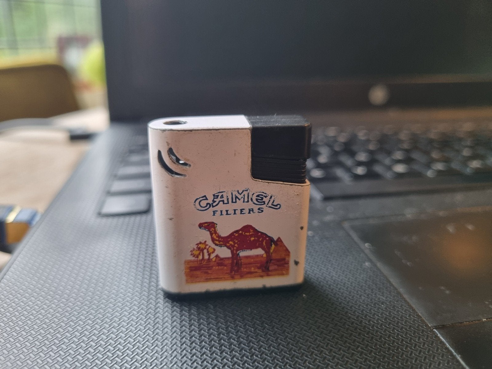 Vintage Camel aansteker jaren 80 - moet hervuld worden, Ophalen of Verzenden