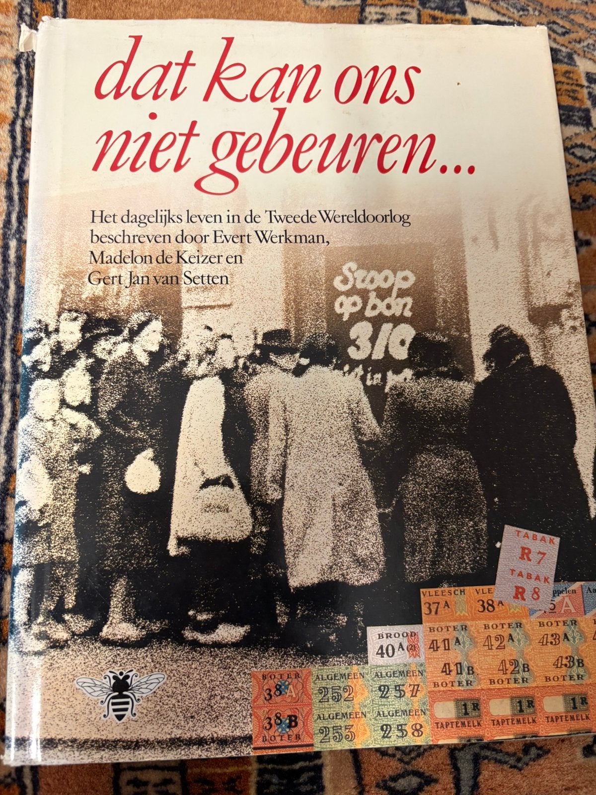 Dat kan ons niet gebeuren., Boeken, Geschiedenis | Stad en Regio, Verzenden, 20e eeuw of later, Zo goed als nieuw