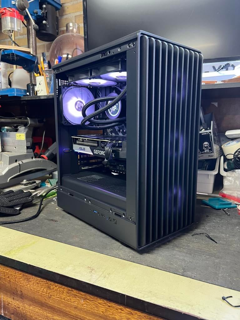 Game / creator pc., Ophalen, 32 GB, Virtual Reality, Zo goed als nieuw