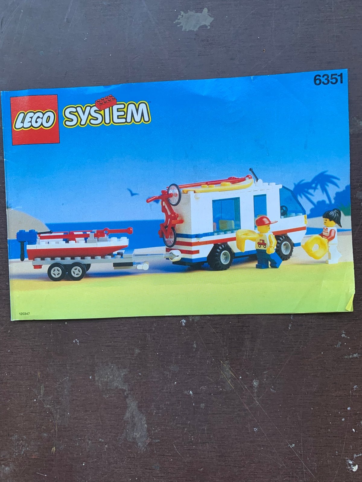 Foto 8 van Lego System 6351 Surfer met Camper en Boot