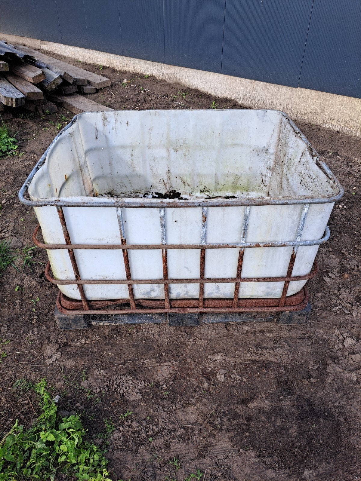 Gebruikte IBC-container - Ideaal als hooi- of waterbak