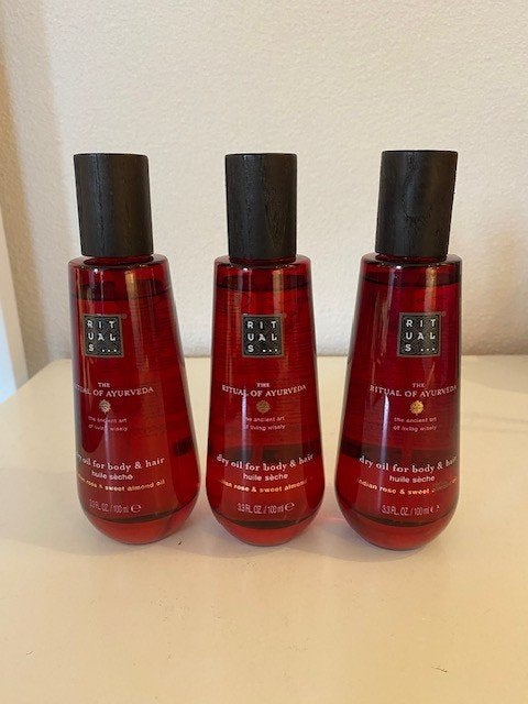 Nieuw Rituals Ayurveda dry oil for body & hair, Ophalen of Verzenden, Nieuw, Bodylotion, Crème of Olie