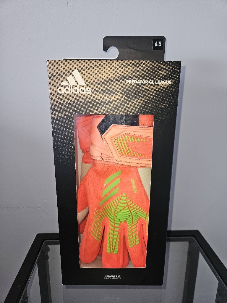 ADIDAS Keepershandschoenen, Sport en Fitness, Voetbal, Maat M, Ophalen, Nieuw, Handschoenen