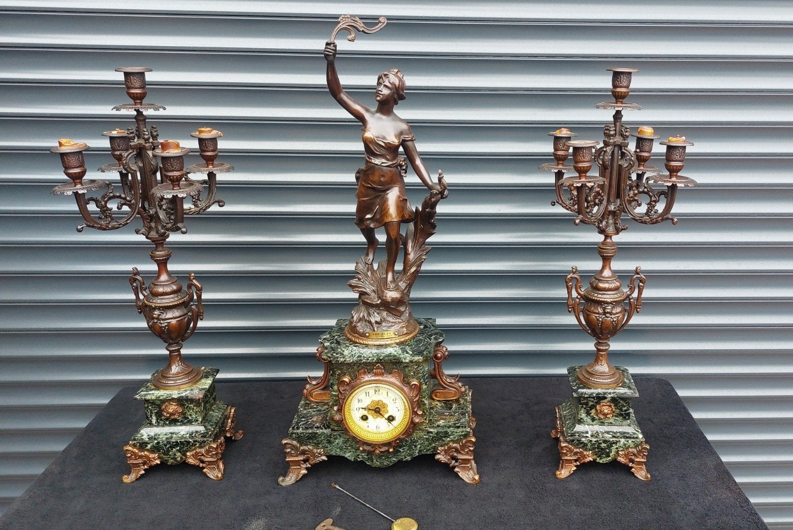 Prachtige Antieke Franse Klokkenstel 68 cm hoog, Ophalen
