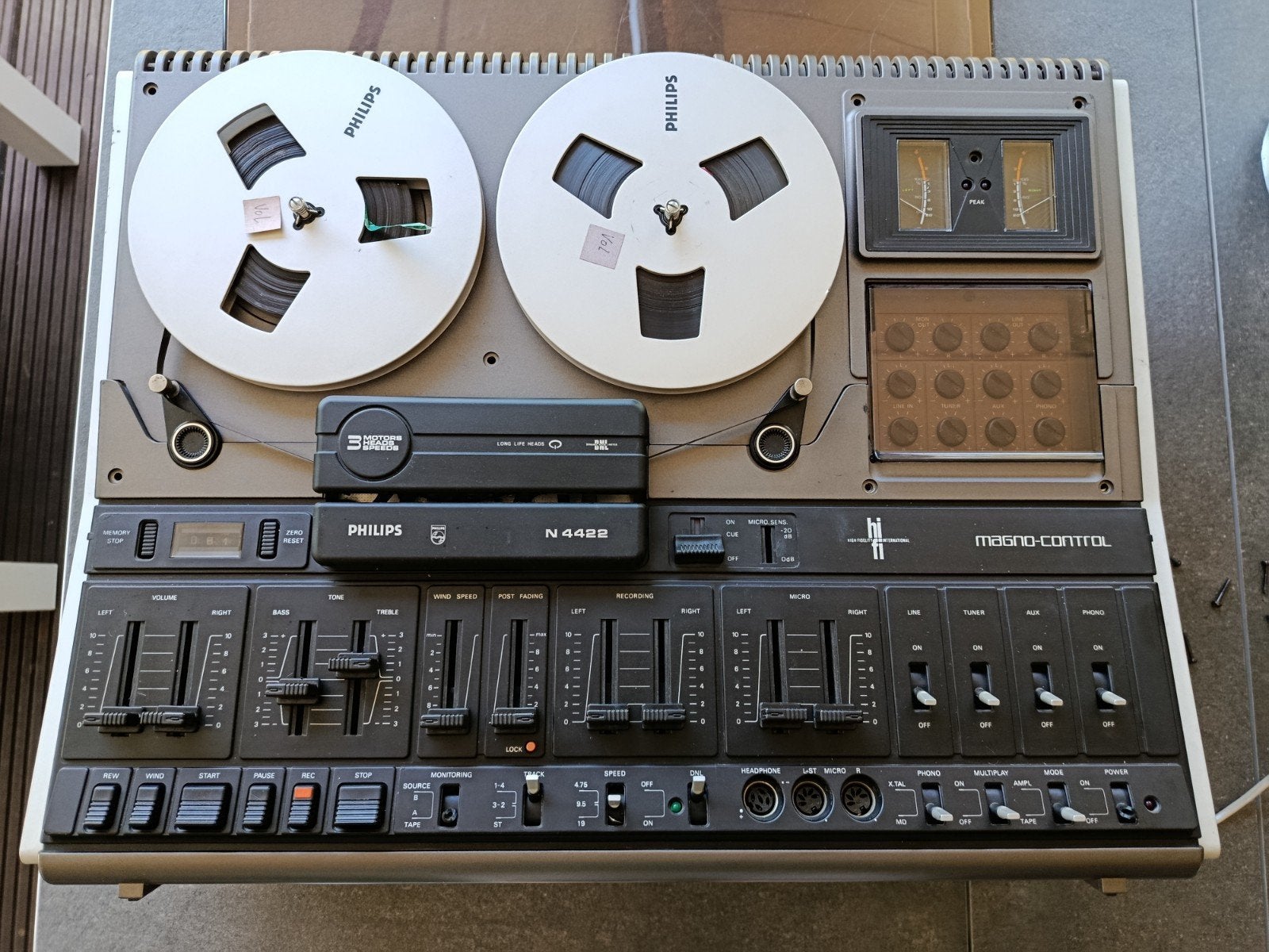Philips N4422 Bandrecorder met stofkap en banden, Ophalen, Bandrecorder, Met banden
