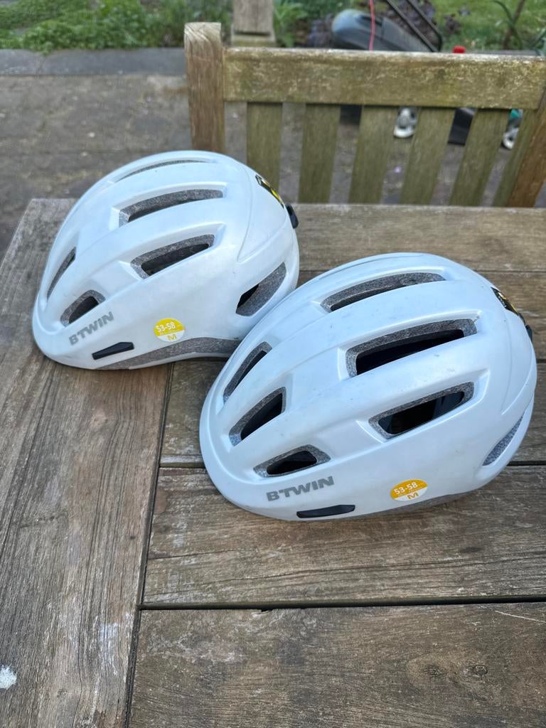2x Btwin Fietshelm 53-58 cm Maat M, Ophalen of Verzenden, Gebruikt, M, Heer of Dame
