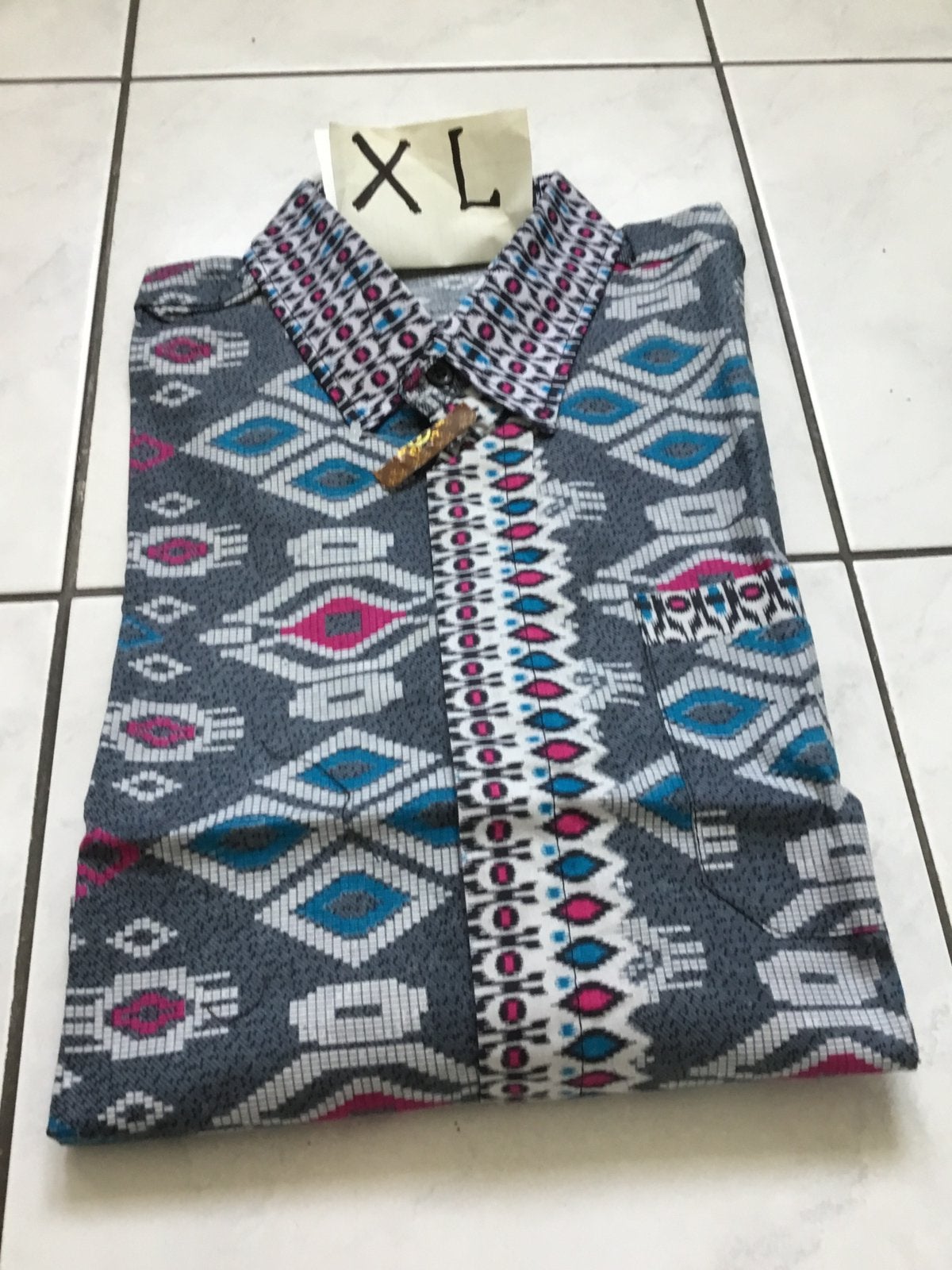 batik overhemd korte mouwen maat XL👔, Kleding | Heren, Overhemden, Ophalen of Verzenden, Zo goed als nieuw, Blauw