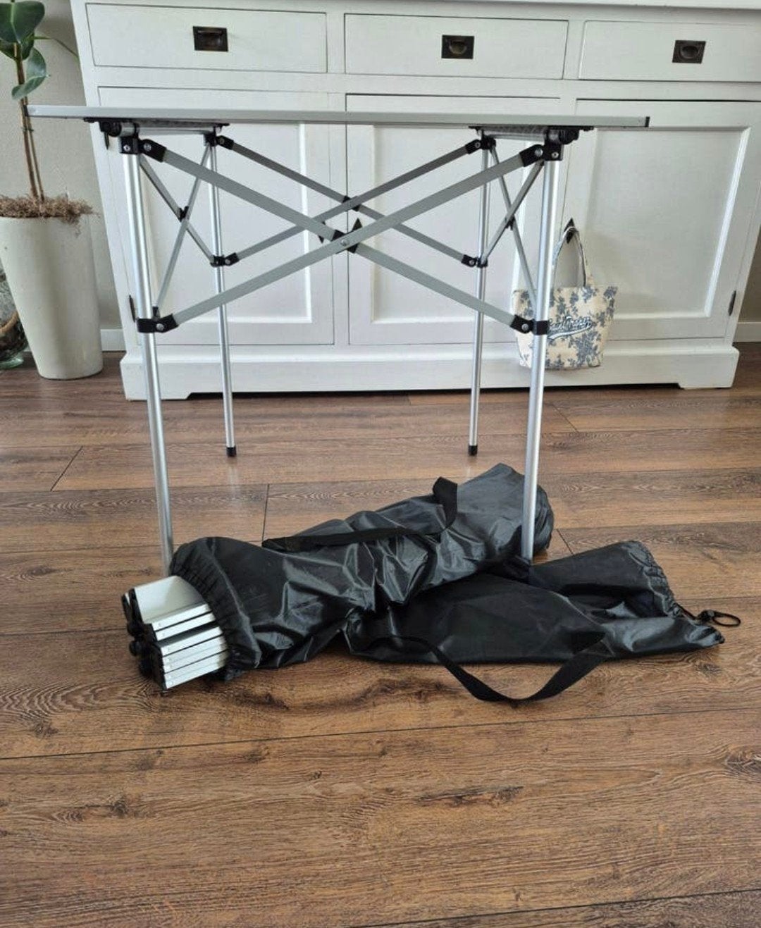 2 nieuwe aluminium licht gewicht camping tafels., Ophalen of Verzenden, Nieuw