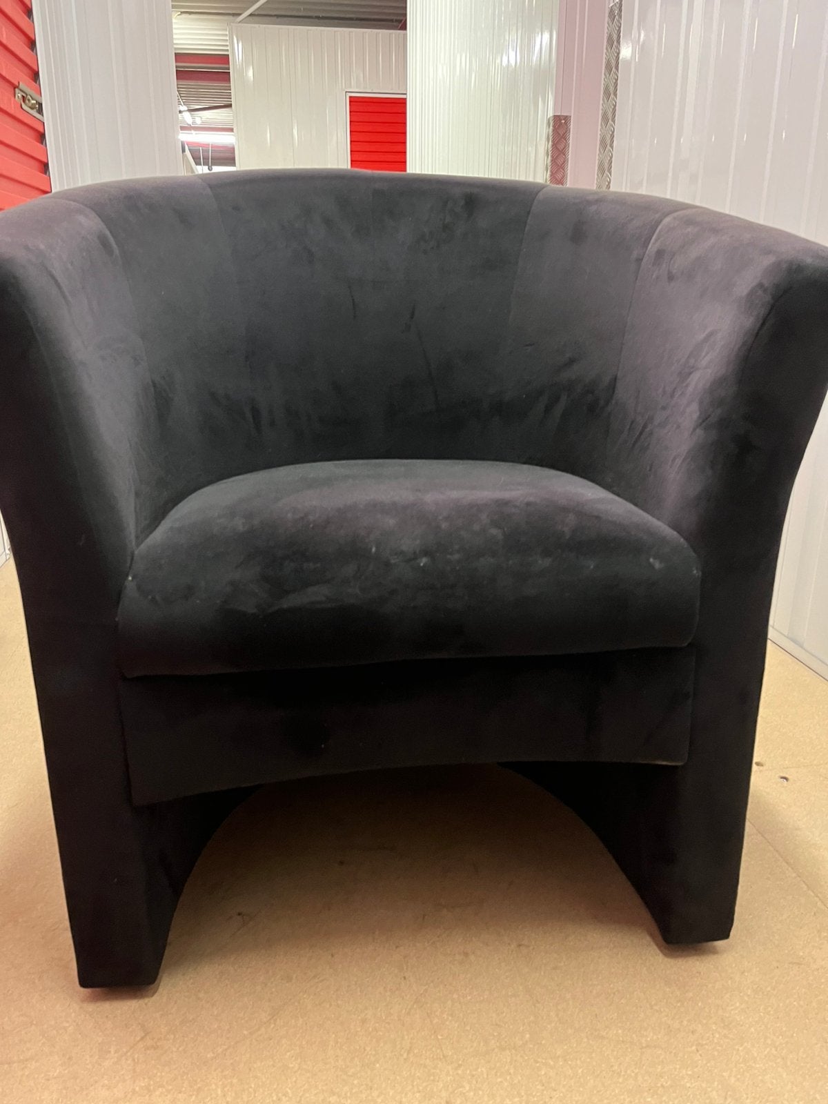 Zwarte kuipfauteuil | Comfortabele fauteuil | Fluwelen stof, Huis en Inrichting, Ophalen, Gebruikt, 75 tot 100 cm, Stof