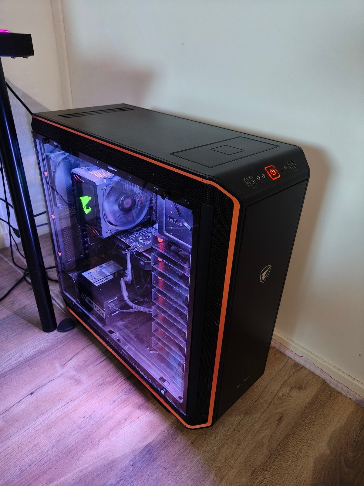 Gaming PC Intel i7-7700K, 16GB RAM, SSD, GTX 1070, Ophalen, Zo goed als nieuw, Gaming, SSD