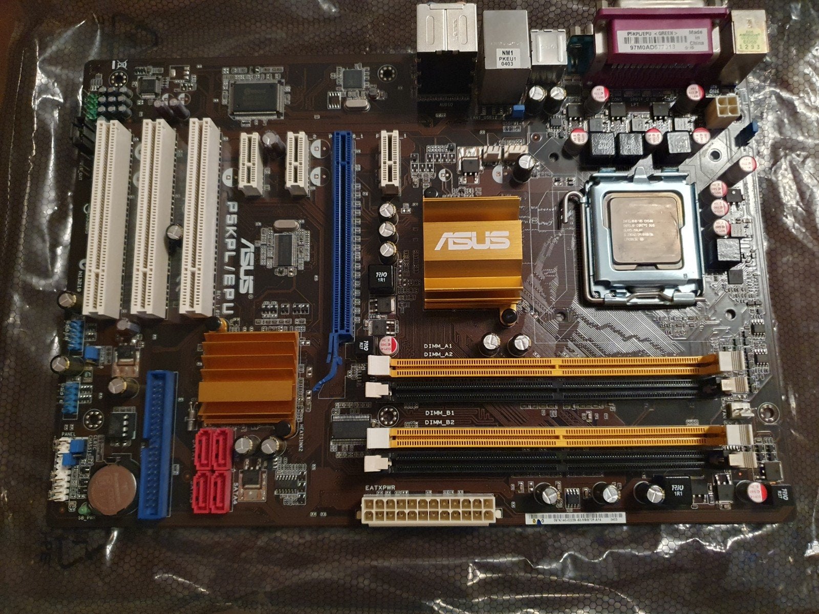 ASUS P5KPL/EPU + Intel Core2 Duo E4500 Socket 775, Zo goed als nieuw, DDR2, ATX, Intel
