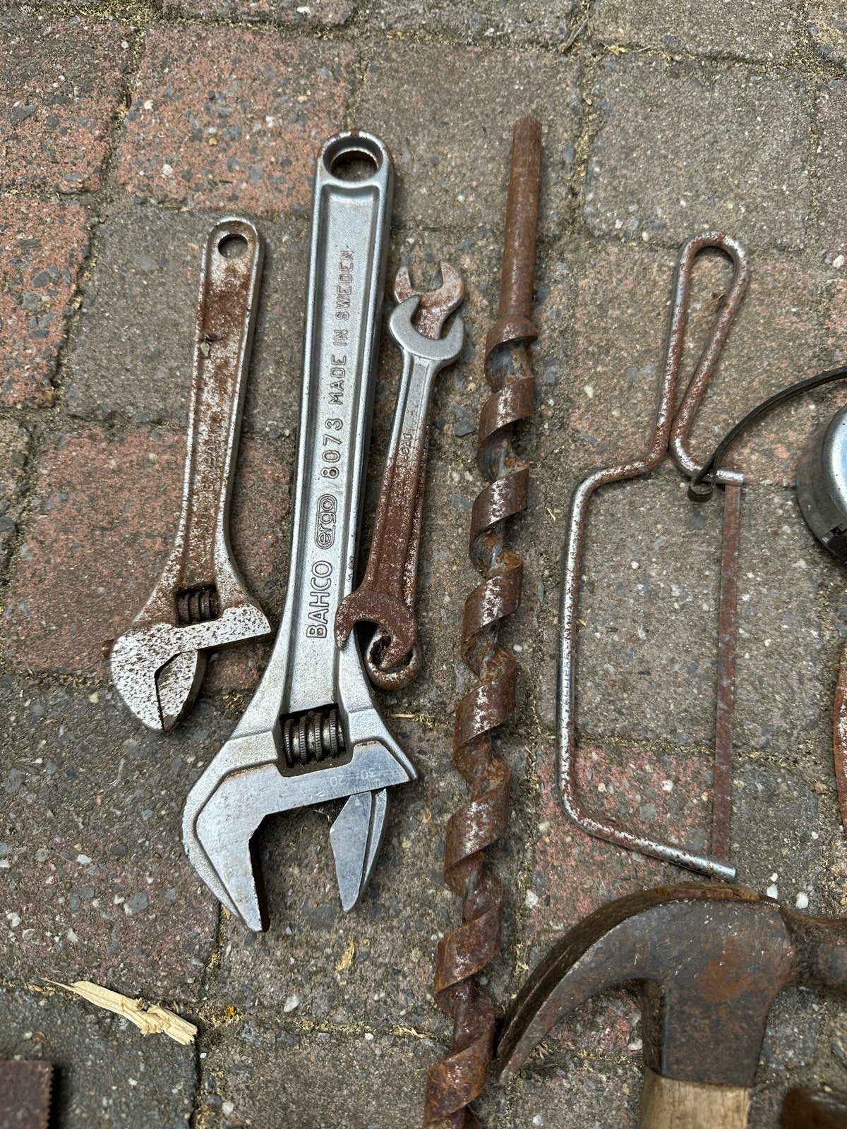 Partij oud gereedschap: hamers, tangen, schroevendraaiers, Ophalen of Verzenden, Gebruikt, Hamer, Overige merken