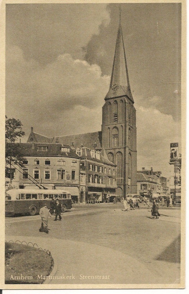 Ansichtkaart Arnhem Martinuskerk Steenstraat, Ophalen of Verzenden, 1940 tot 1960, Ongelopen, Gelderland