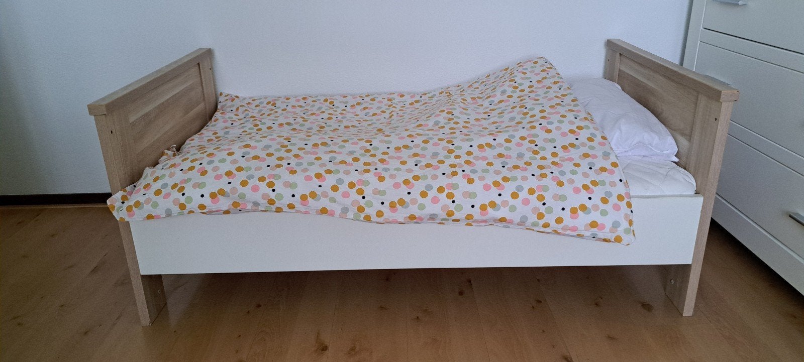 peuterbed 150 x 80 met zgan donsdek en matras., Kinderen en Baby's, Ophalen, 70 tot 85 cm, 140 tot 160 cm, Zo goed als nieuw