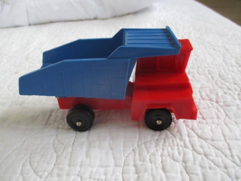 Vintage vinyl dump truck Faun 1423 Germany vinyl line  1969, Hobby en Vrije tijd, Ophalen of Verzenden, Gebruikt, Bus of Vrachtwagen