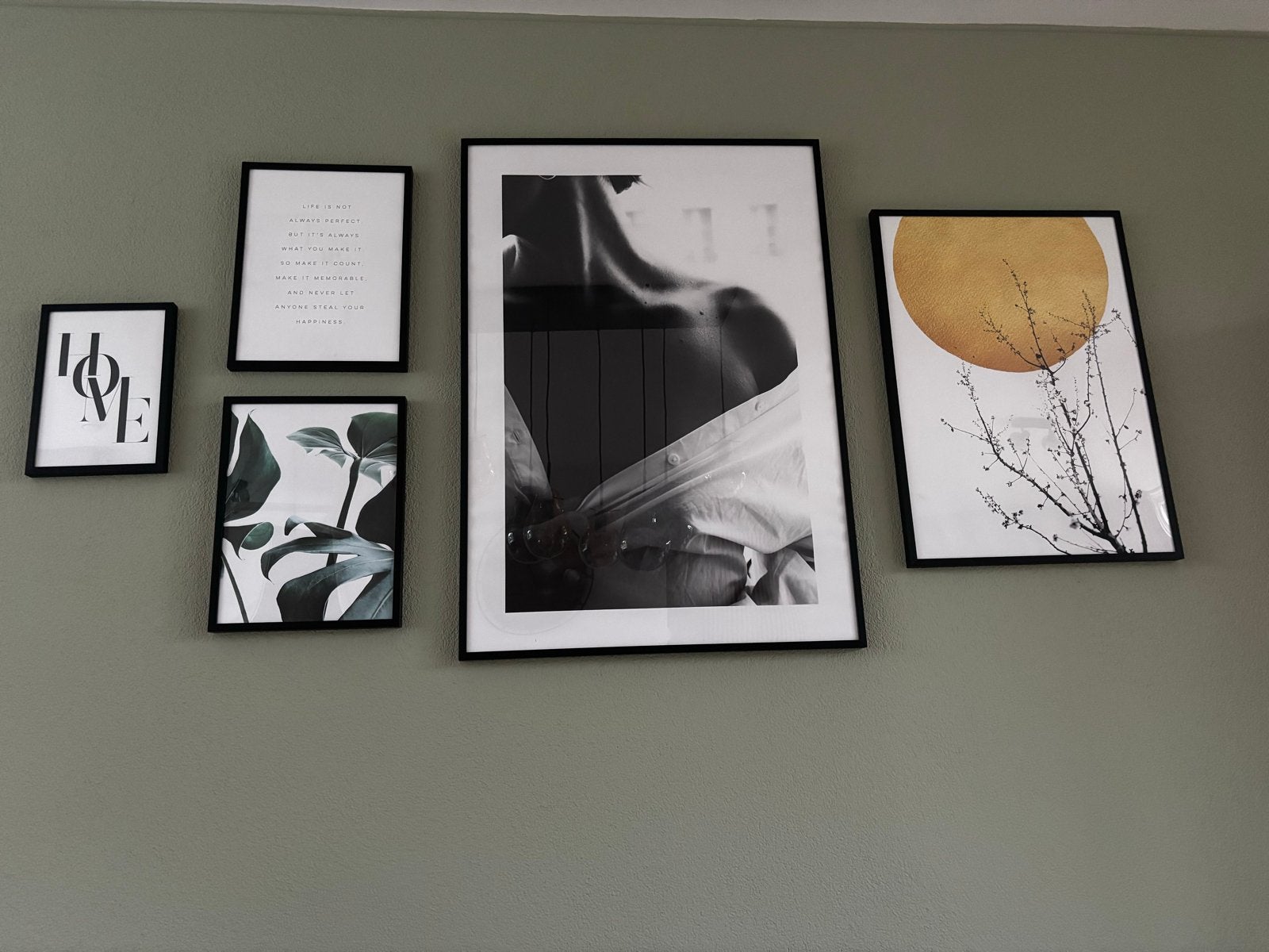 Desenio Fotowand met lijsten en posters - Diverse afmetingen, Ophalen, Gebruikt, 75 tot 100 cm, Foto of Poster