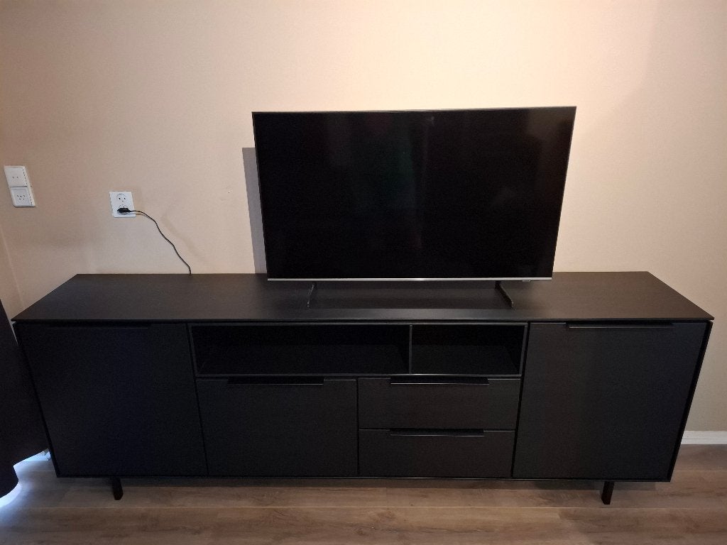 Nero dressoir gekocht bij Pronto Wonen in nieuwstaat, Ophalen, Zo goed als nieuw, 25 tot 50 cm, 200 cm of meer
