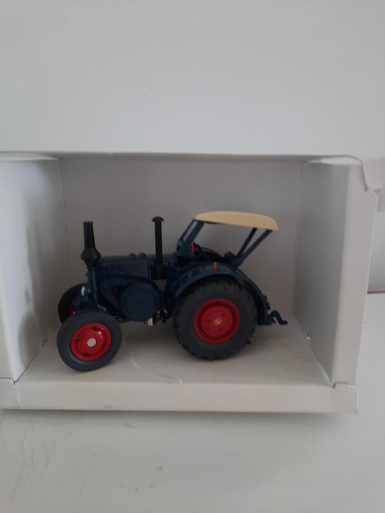 Siku 3459 lanz buldog, Hobby en Vrije tijd, Modelauto's | 1:32, Ophalen, Zo goed als nieuw, Tractor of Landbouw, SIKU