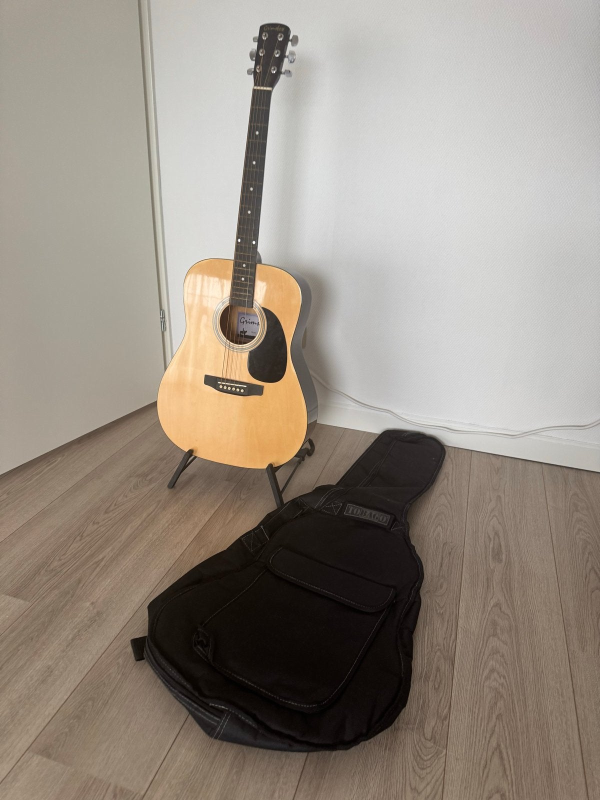 Grimshaw Western gitaar met hoes en standaard, Muziek en Instrumenten, Ophalen, Zo goed als nieuw, Western- of Steelstringgitaar