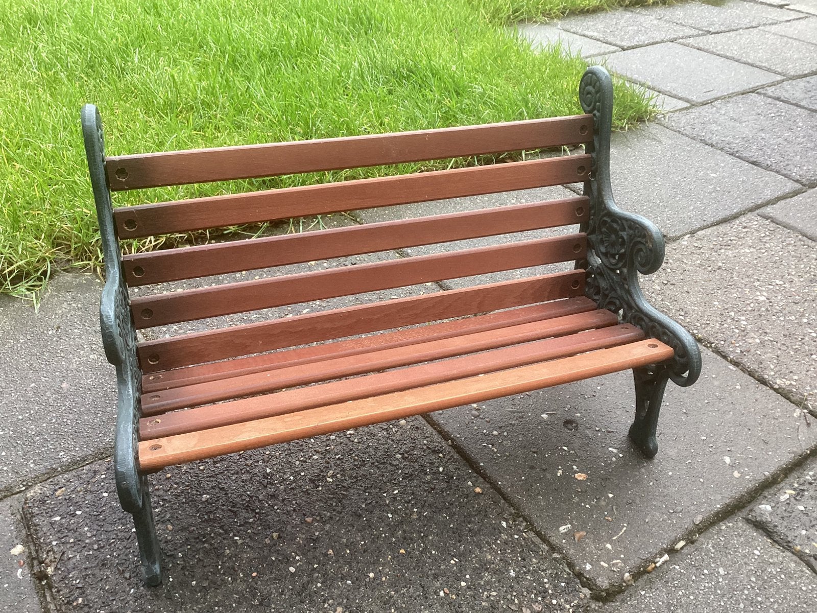 Poppenbankje, Ophalen of Verzenden, Gebruikt