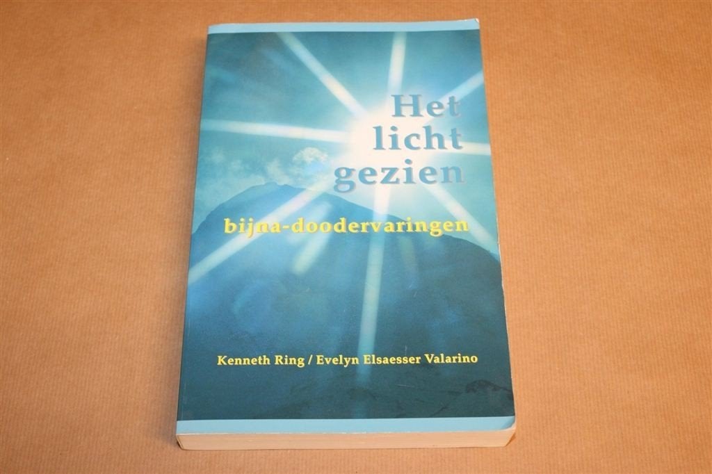 Het Licht Gezien — Bijna-doodervaringen, Ring 1999, Boeken, Ophalen of Verzenden, Gelezen, Overige onderwerpen, Achtergrond en Informatie