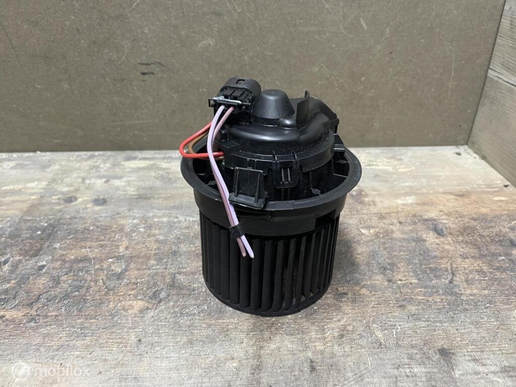 Kachelventilator motor Renault Clio IV  ('13-'20) T1020778J, Gebruikt, Renault, Ophalen of Verzenden, Renault