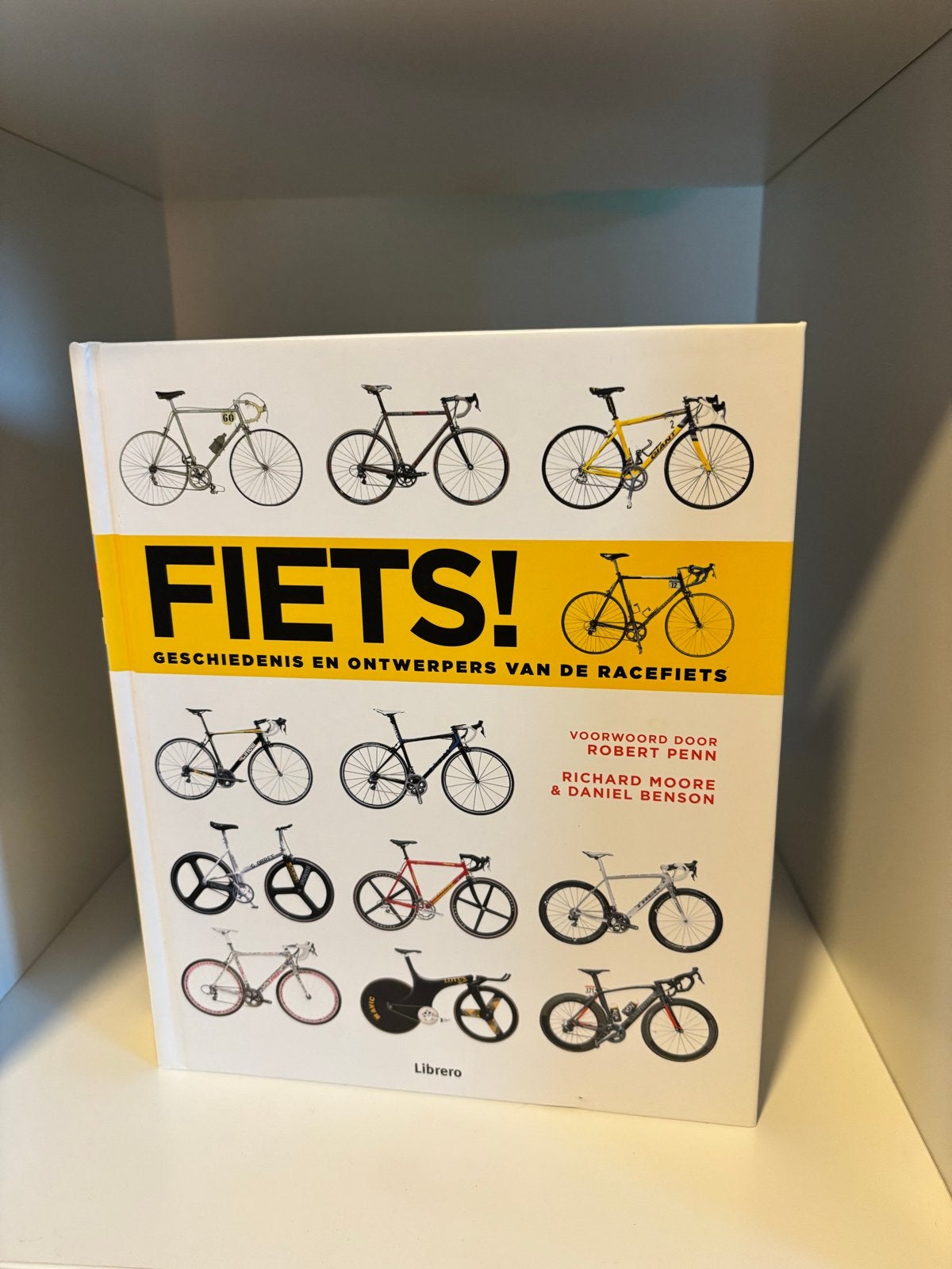 FIETS! Geschiedenis en Ontwerpers van de Racefiets Boek, Ophalen of Verzenden, Zo goed als nieuw, Lopen en Fietsen