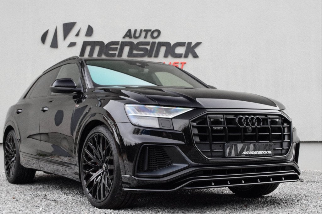 Audi Q8 55 TFSI Quattro / 2x S-line/ Luchtvering/ Standkache, Auto's, Audi, Automaat, Gebruikt, 2995 cc, 2080 kg