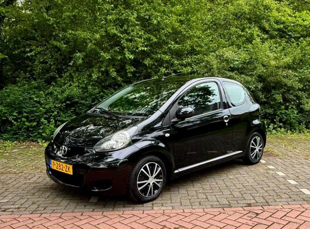 Toyota Aygo 1.0 Access - Airco - Electr.pakket - Carplay, Voorwielaandrijving, Stof, 4 stoelen, Bedrijf